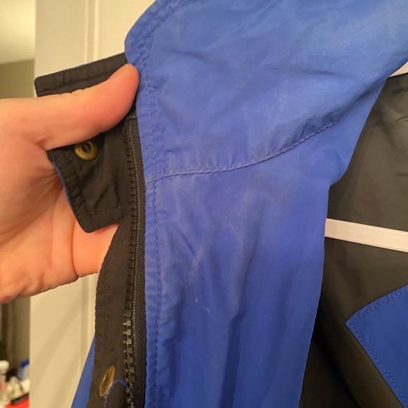 SOLD Vintage Snow (Canada) Goose Gore-Tex Raincoat - Picture 10 of 12